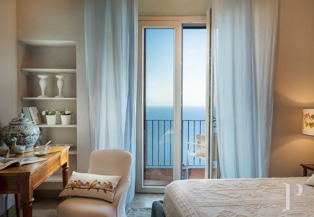 A vast apartment overlooking the sea from an ancient Etruscan city in Tuscany  - photo  n°16
